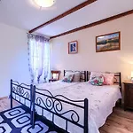 Marija By Interhome * Nedescina